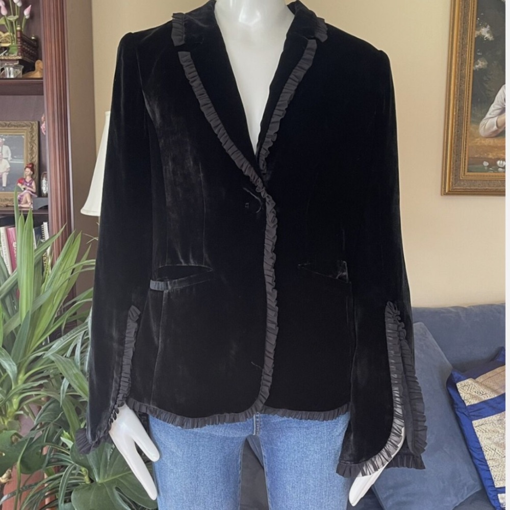 Cinq a Sept Black Velvet Blazer Tailored Fit